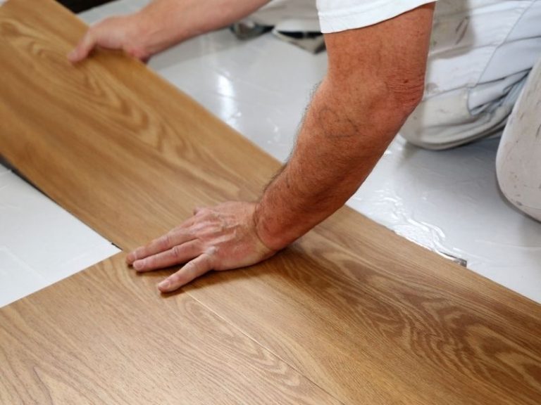 installing flooring